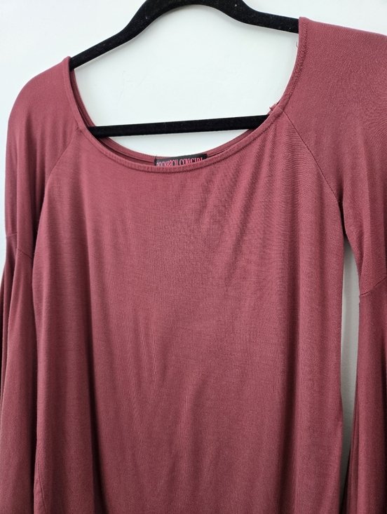 Rock & Roll Cowgirl Bohemian-Western Style Bell Sleeve Top in a deep berry or bu - Picture 2 of 8
